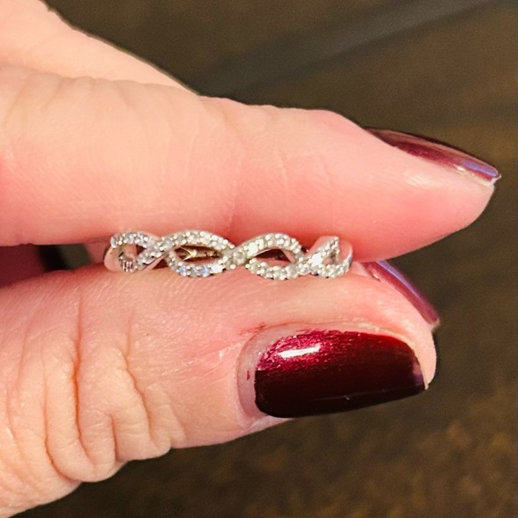 Delicate Diamond Ring. Size 4 - Picture 2 of 6